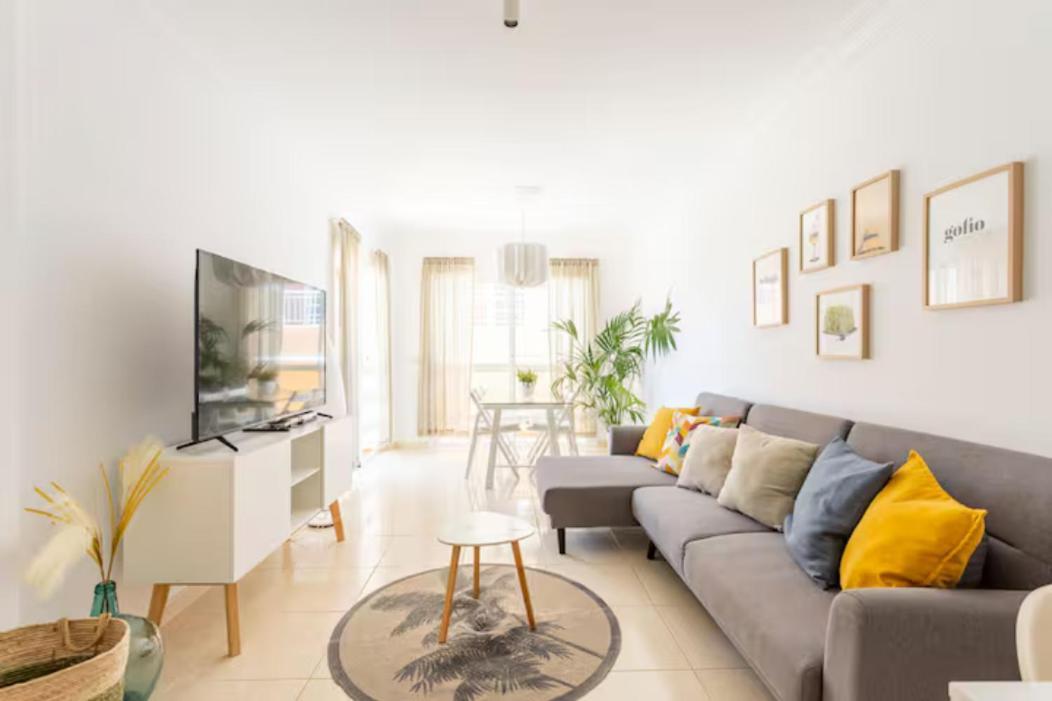 Amplio Y Comodo Apartamento En Callao Salvaje. Екстериор снимка